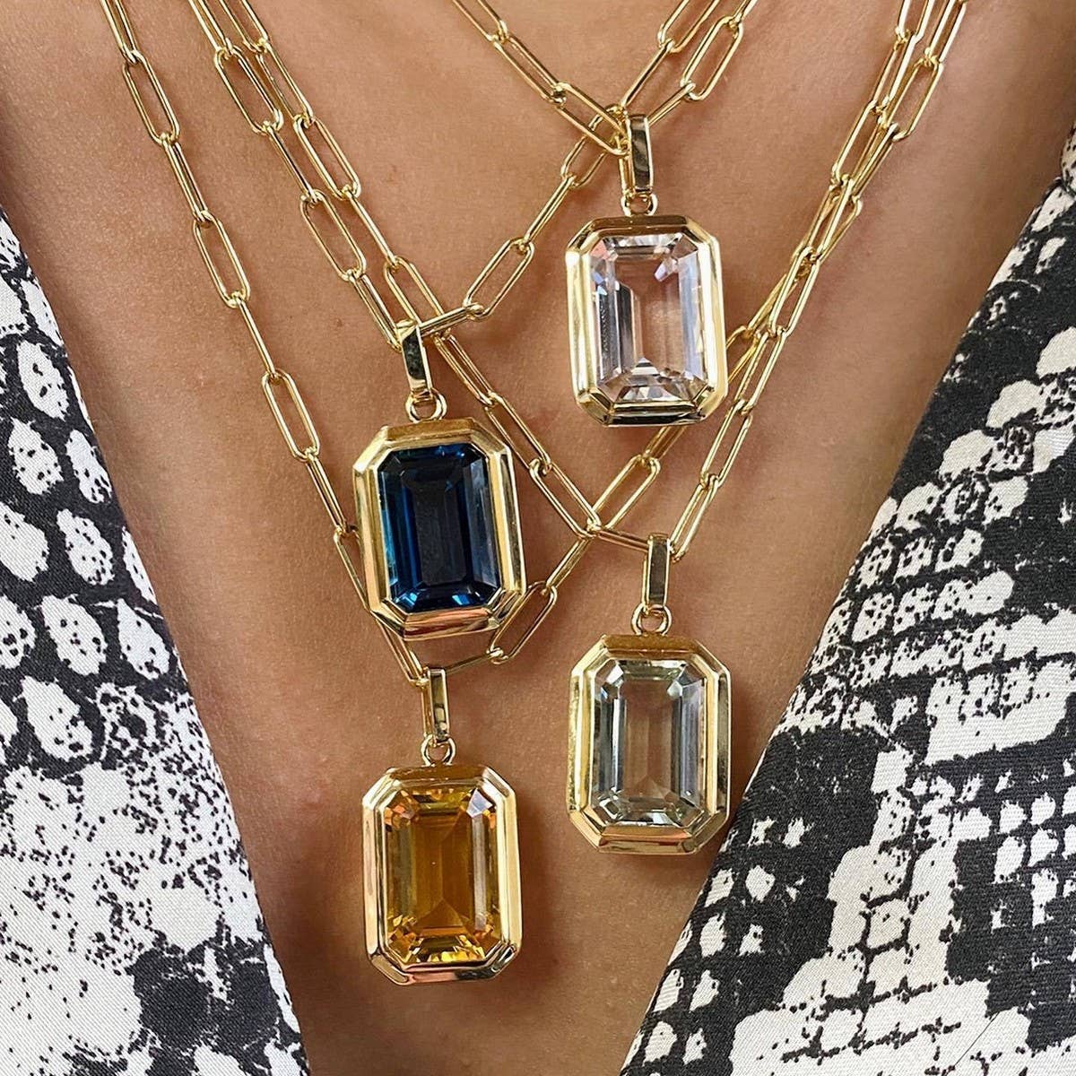 Square Pendant Chain Necklace: White