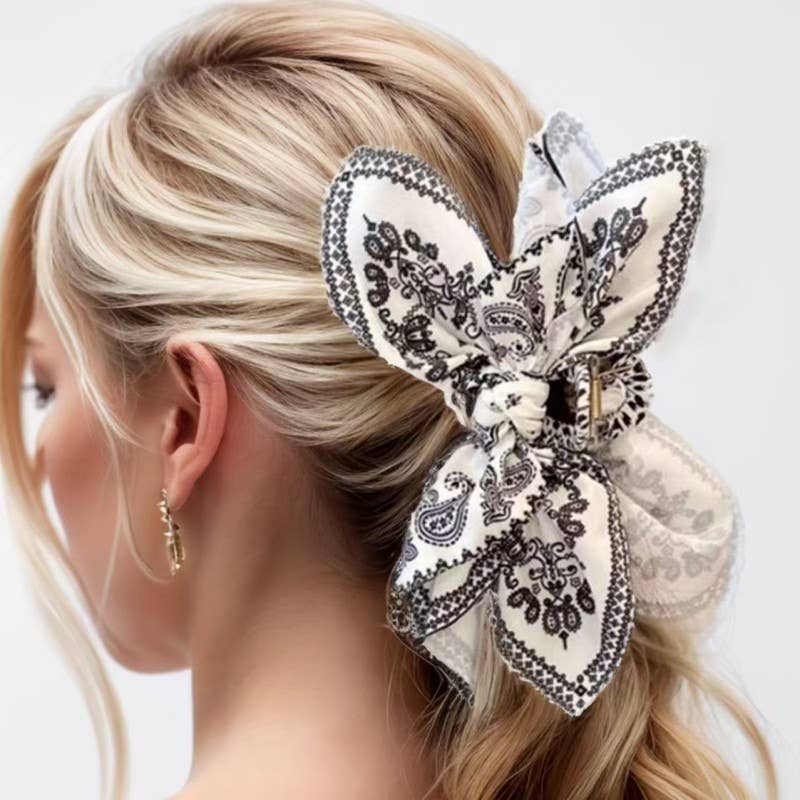 Paisley Vintage Claw Clip: Black