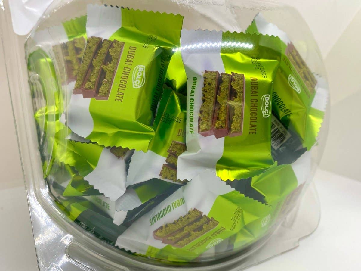 Antep Pistachio & Kadayif Dubai Chocolate Bar - 16gr: 1 Round Box (75 Pieces)