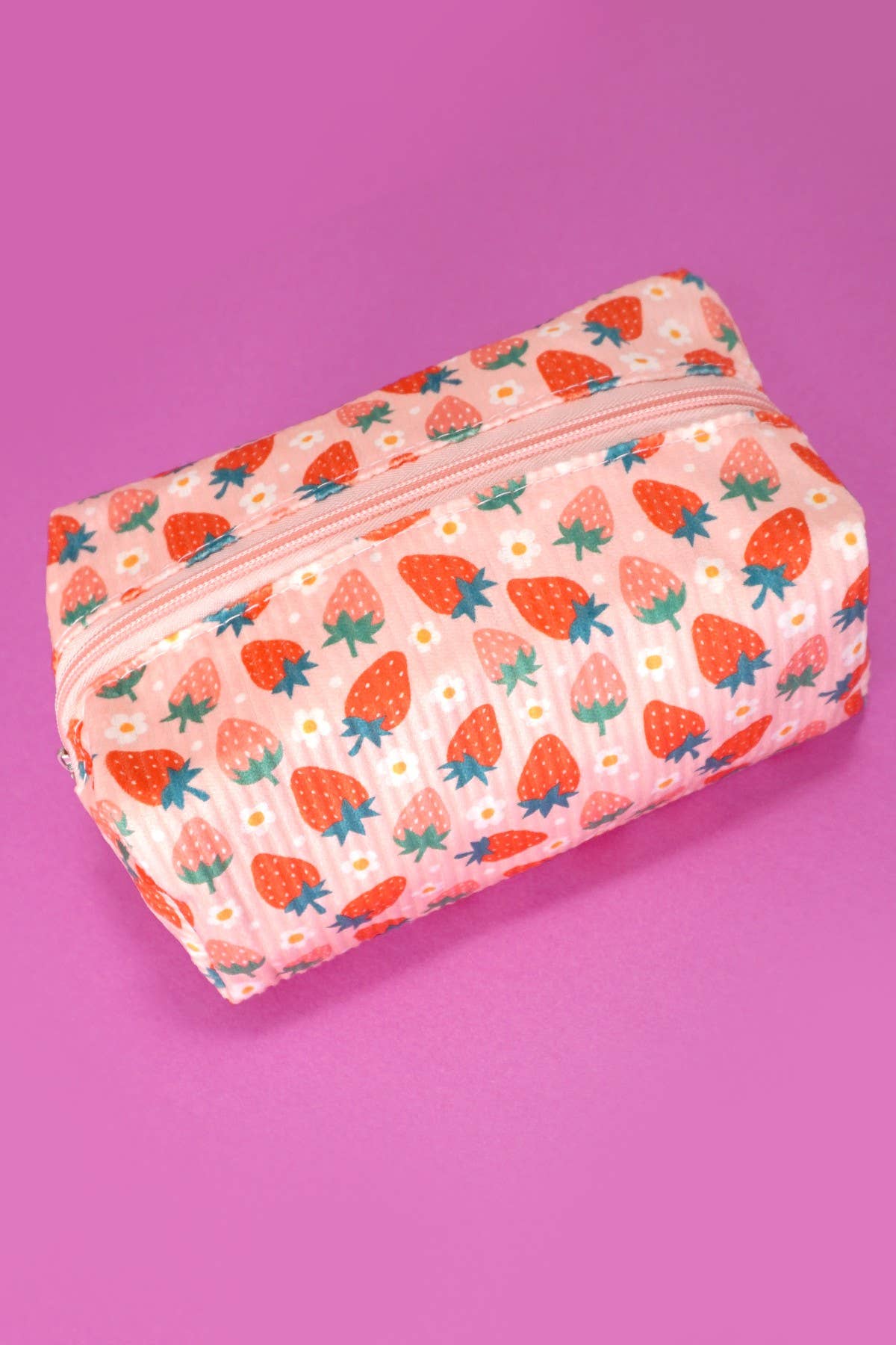 Cosmetic Pouch bag: Strawberry